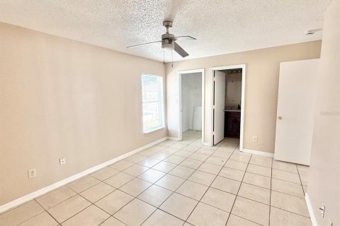 Villa ou maison à louer à Kissimmee, Floride: 4 chambres, 117.34 m2 № 1632310 - photo 13