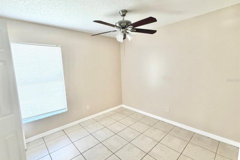 Villa ou maison à louer à Kissimmee, Floride: 4 chambres, 117.34 m2 № 1632310 - photo 17