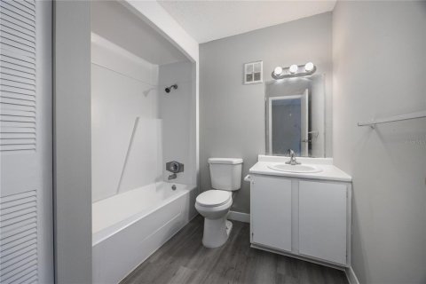 Condominio en venta en Gainesville, Florida, 1 dormitorio, 65.22 m2 № 1829851 - foto 17