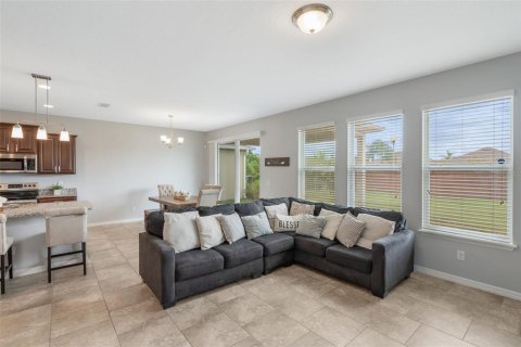 Casa en venta en Clermont, Florida, 5 dormitorios, 266.91 m2 № 1907784 - foto 4