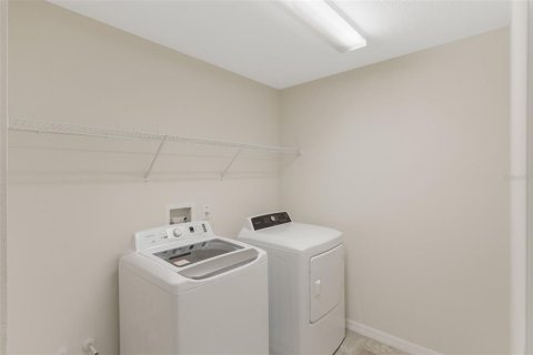 Casa en venta en Clermont, Florida, 5 dormitorios, 266.91 m2 № 1907784 - foto 29