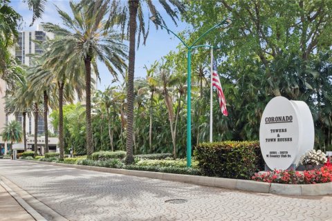 Condo in Aventura, Florida, 2 bedrooms  № 2055509 - photo 2