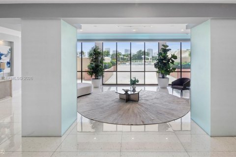 Condo in Aventura, Florida, 2 bedrooms  № 2055509 - photo 26