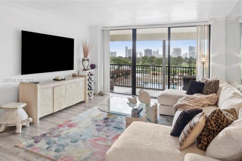 Condo in Aventura, Florida, 2 bedrooms  № 2055509 - photo 4