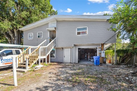 Immobilier commercial à vendre à Ruskin, Floride: 19 chambres, 231.14 m2 № 1873928 - photo 1