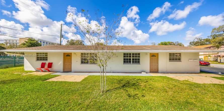 Propiedad comercial en Fort Lauderdale, Florida 157.56 m2 № 1859702