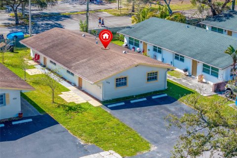 Propiedad comercial en venta en Fort Lauderdale, Florida, 157.56 m2 № 1859702 - foto 9