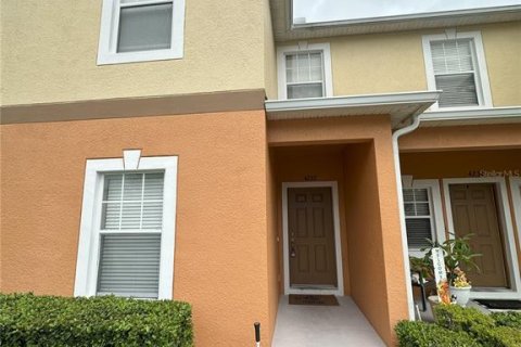 Adosado en alquiler en Lakeland, Florida, 3 dormitorios, 159.14 m2 № 1905289 - foto 1