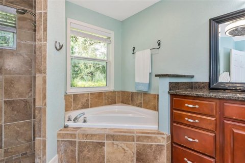 Villa ou maison à vendre à Bradenton, Floride: 4 chambres, 288.37 m2 № 1856672 - photo 13