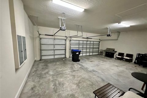 Casa en venta en Orlando, Florida, 4 dormitorios, 315.4 m2 № 1847948 - foto 20