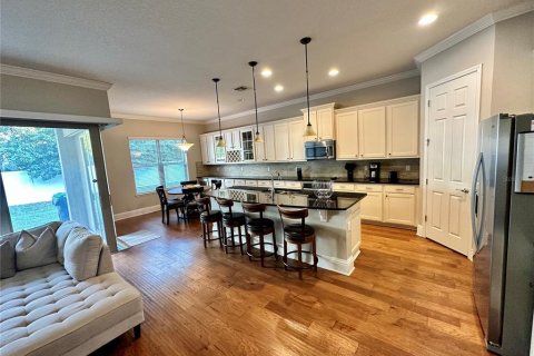 Casa en venta en Orlando, Florida, 4 dormitorios, 315.4 m2 № 1847948 - foto 2
