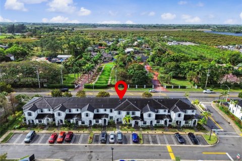 Купить виллу или дом в Майами, Флорида 3 спальни, 123.56м2, № 2052409 - фото 30