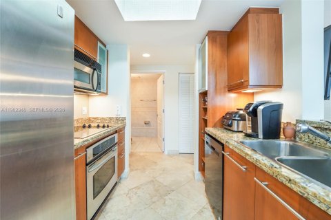 Condominio en alquiler en Miami Beach, Florida, 1 dormitorio, 76.74 m2 № 2025882 - foto 4