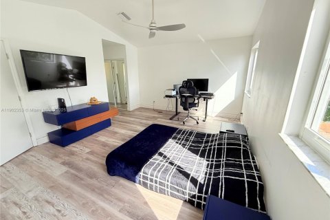 Casa en alquiler en Pembroke Pines, Florida, 4 dormitorios, 177.35 m2 № 1954337 - foto 18