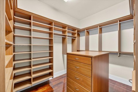 Villa ou maison à vendre à Miami, Floride: 6 chambres, 547.01 m2 № 1947969 - photo 19