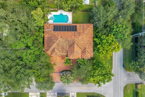 Villa ou maison à vendre à Miami, Floride: 6 chambres, 547.01 m2 № 1947969 - photo 24