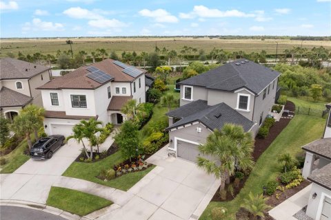 House in Sarasota, Florida 4 bedrooms, 285.95 sq.m. № 1679334 - photo 4