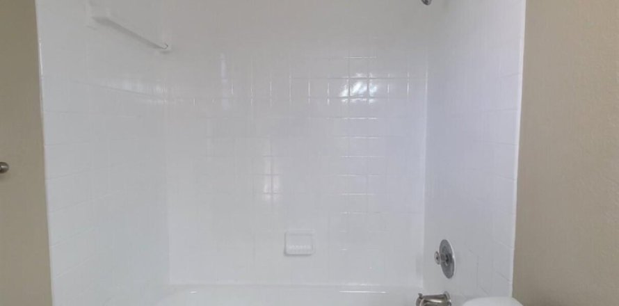 Condominio en West Palm Beach, Florida, 3 dormitorios № 1075861