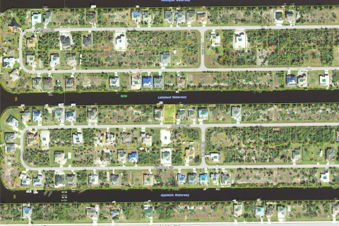 Terreno en venta en Port Charlotte, Florida № 1723484 - foto 2