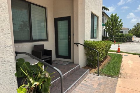 Condo in Doral, Florida, 3 bedrooms  № 2259648 - photo 24
