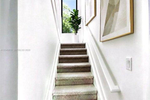Condo in Doral, Florida, 3 bedrooms № 2259648 - photo 11