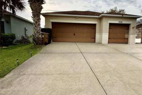 House in Kissimmee, Florida 3 bedrooms, 138.42 sq.m. № 2232574 - photo 9