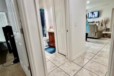 House in Kissimmee, Florida 3 bedrooms, 138.42 sq.m. № 2232574 - photo 4