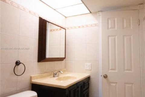 Copropriété à vendre à Lauderdale Lakes, Floride: 1 chambre, 65.5 m2 № 1982041 - photo 14