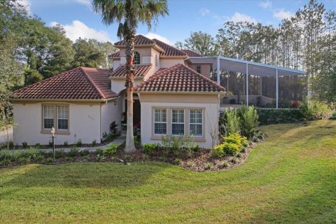 House in Hernando, Florida 5 bedrooms, 361.2 sq.m. № 1512994 - photo 1