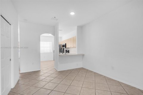 Townhouse in Doral, Florida 2 bedrooms, 106.84 sq.m. № 2152820 - photo 6