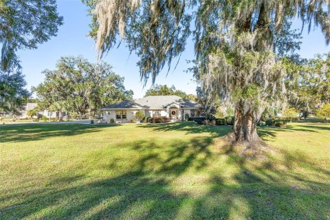 House in Ocala, Florida 4 bedrooms, 234.67 sq.m. № 1909282 - photo 6