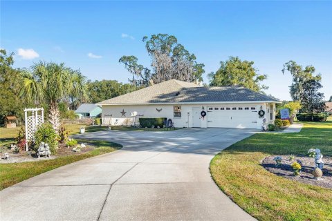 House in Ocala, Florida 4 bedrooms, 234.67 sq.m. № 1909282 - photo 8