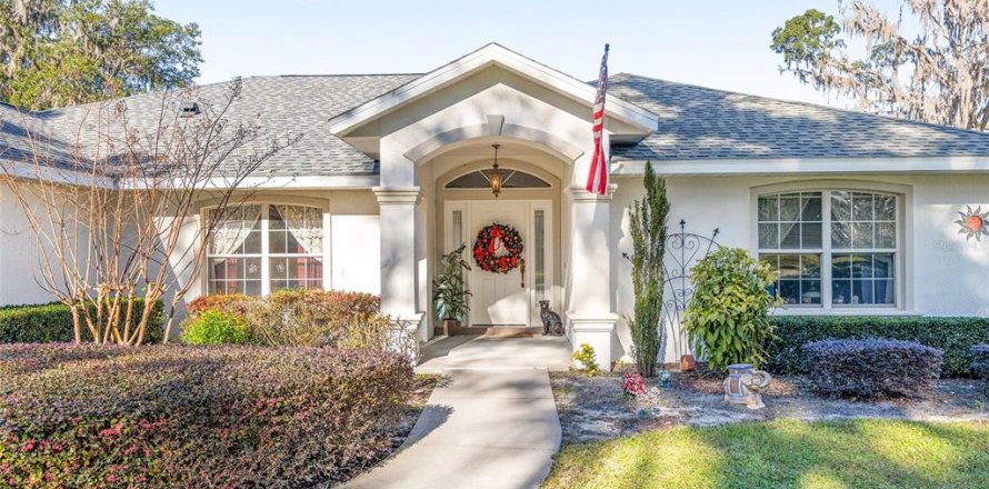 Casa en Ocala, Florida 4 dormitorios, 234.67 m2 № 1909282