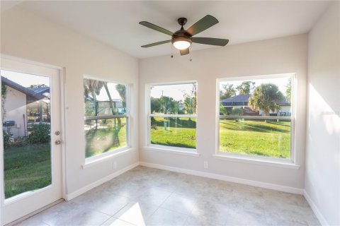 House in Punta Gorda, Florida 4 bedrooms, 167.5 sq.m. № 1449783 - photo 11
