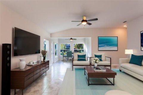 House in Punta Gorda, Florida 4 bedrooms, 167.5 sq.m. № 1449783 - photo 26