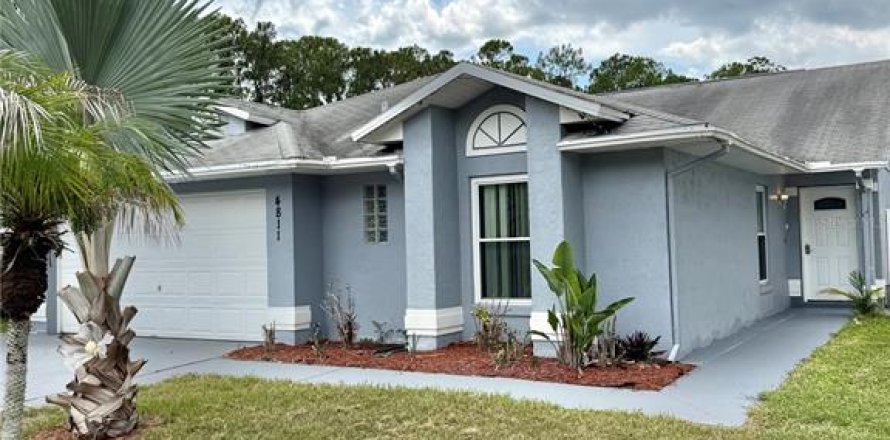 House in Kissimmee, Florida 3 bedrooms, 145.86 sq.m. № 2220349