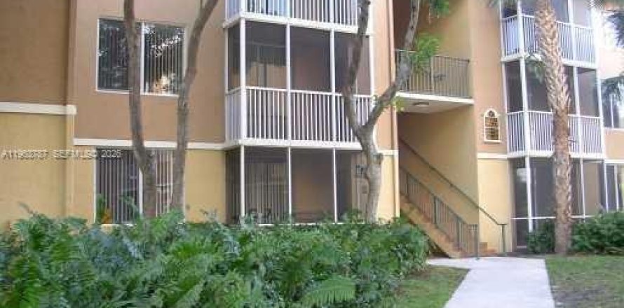 Condominio en Pompano Beach, Florida, 1 dormitorio  № 2025475