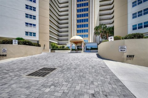 Copropriété à vendre à Daytona Beach Shores, Floride: 2 chambres, 134.71 m2 № 2390805 - photo 2