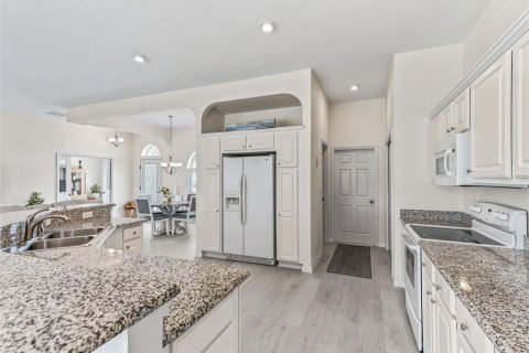Villa ou maison à vendre à Summerfield, Floride: 3 chambres, 191.84 m2 № 2411530 - photo 4