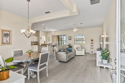 Villa ou maison à vendre à Summerfield, Floride: 3 chambres, 191.84 m2 № 2411530 - photo 5