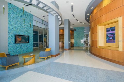 Condo in Tampa, Florida, 2 bedrooms № 2123043 - photo 20