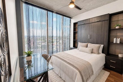 Condo in Tampa, Florida, 2 bedrooms № 2123043 - photo 16