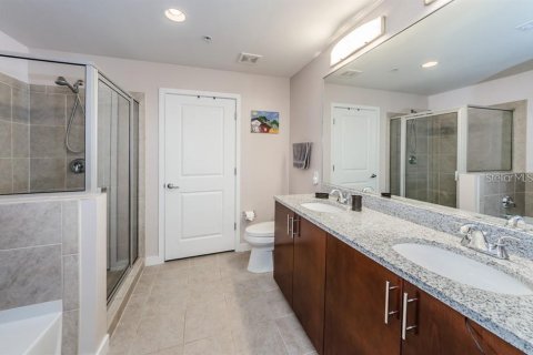 Condo in Tampa, Florida, 2 bedrooms № 2123043 - photo 13