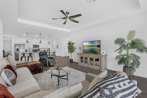 House in Mount Dora, Florida 4 bedrooms, 270.25 sq.m. № 1816083 - photo 7
