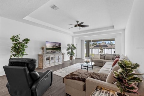 House in Mount Dora, Florida 4 bedrooms, 270.25 sq.m. № 1816083 - photo 5