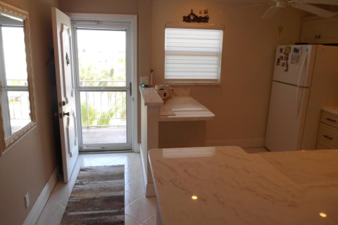 Condo in Boynton Beach, Florida, 2 bedrooms  № 2263788 - photo 8