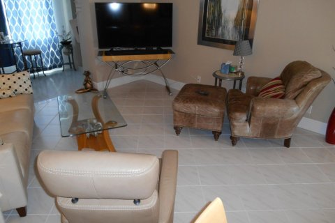 Condo in Boynton Beach, Florida, 2 bedrooms  № 2263788 - photo 11
