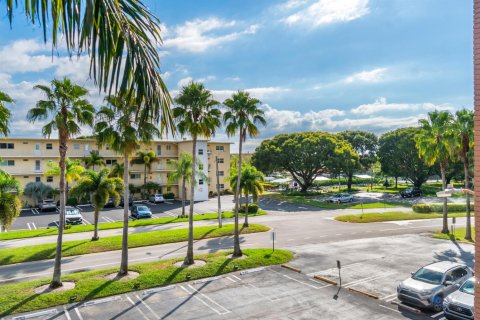 Condo in Boynton Beach, Florida, 2 bedrooms  № 2263788 - photo 3