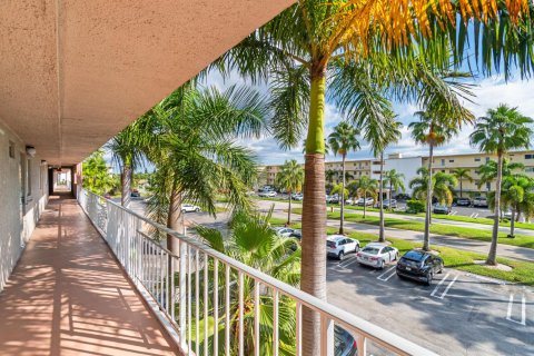 Condo in Boynton Beach, Florida, 2 bedrooms  № 2263788 - photo 2