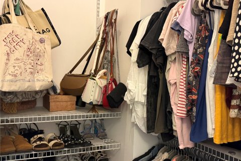 Condominio en alquiler en Miami, Florida, 2 dormitorios, 190.26 m2 № 1802504 - foto 20